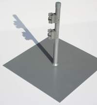 Quadratische Fu�platte mit 2x Verbindungs-Clip zum A