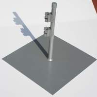 Quadratische Fu�platte mit 2x Verbindungs-Clip zum A