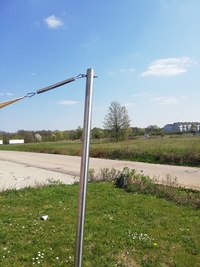 Edelstahlmast mit Zugfeder und Karabinerhaken