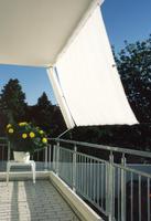 Innenansicht vorgebauter Balkon mit Seilspanntechnik Balkon-II und Sonnensegel 270 x 140 cm - uni wei