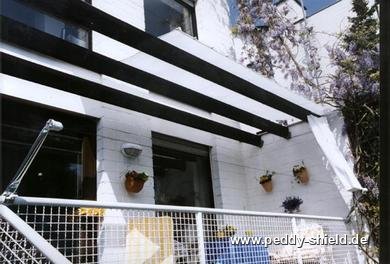 Seilspannung zwischen Klemmhalter und Wand mit direkter Montage vom Seilspnner auf die Wand.